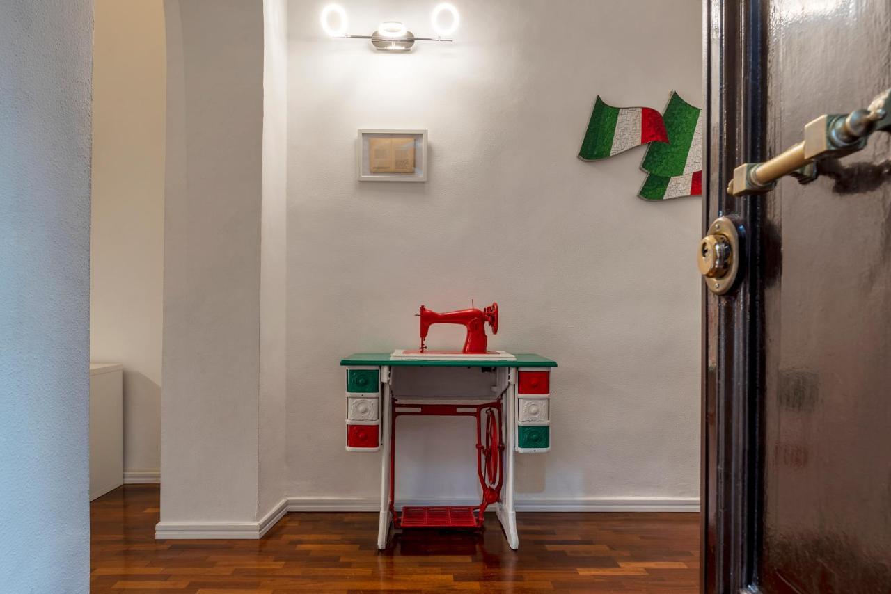 Fontana Di Trevi Design Apartment ローマ エクステリア 写真